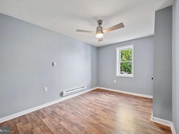 6033 Vine Street, Philadelphia PA 19139