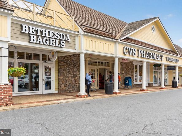 6917 Silver Linden St, Bethesda MD 20817