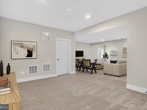 6917 Silver Linden St, Bethesda MD 20817