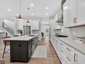 6917 Silver Linden St, Bethesda MD 20817