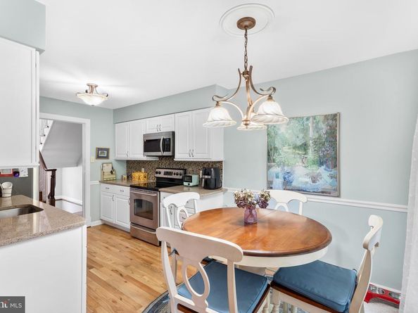 5 Sutphin Pines, Yardley PA 19067