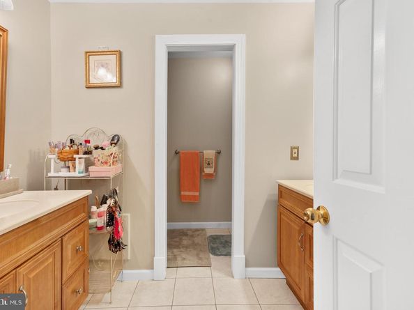 5 Sutphin Pines, Yardley PA 19067