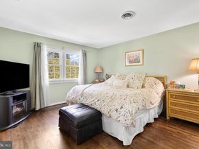 5 Sutphin Pines, Yardley PA 19067