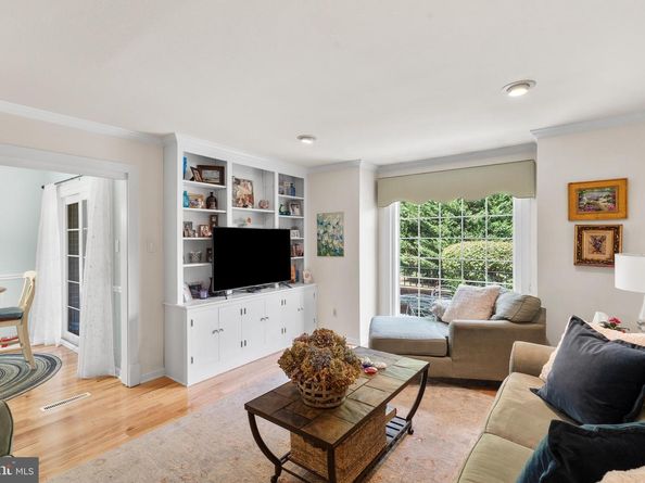 5 Sutphin Pines, Yardley PA 19067