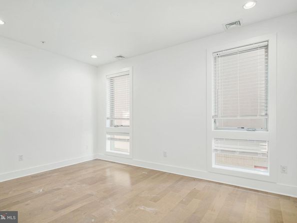 740 S Columbus Boulevard 6, Philadelphia PA 19147