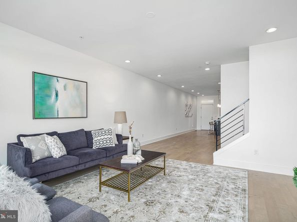 740 S Columbus Boulevard 6, Philadelphia PA 19147