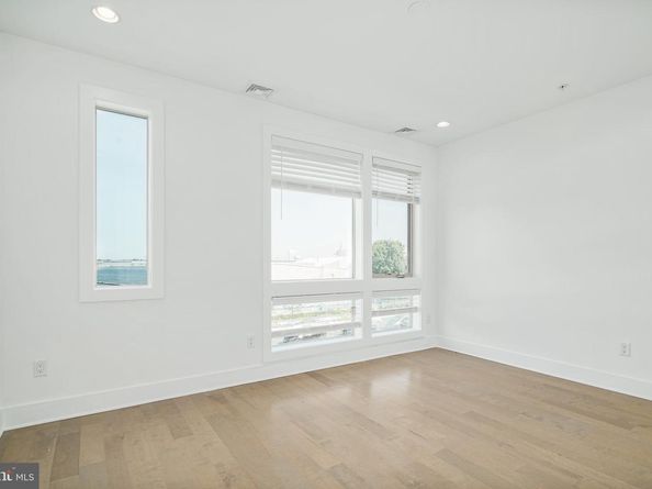 740 S Columbus Boulevard 6, Philadelphia PA 19147