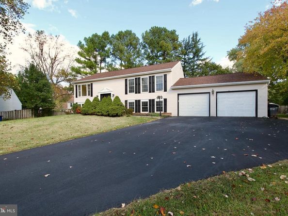 10217 Mckean Court, Great Falls VA 22066