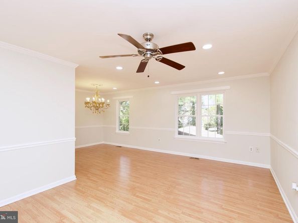 10217 Mckean Court, Great Falls VA 22066