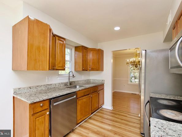 10217 Mckean Court, Great Falls VA 22066