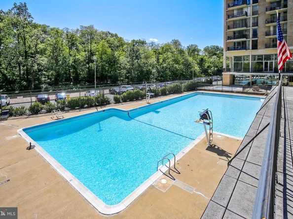 4500 S Four Mile Run Drive 129, Arlington VA 22204