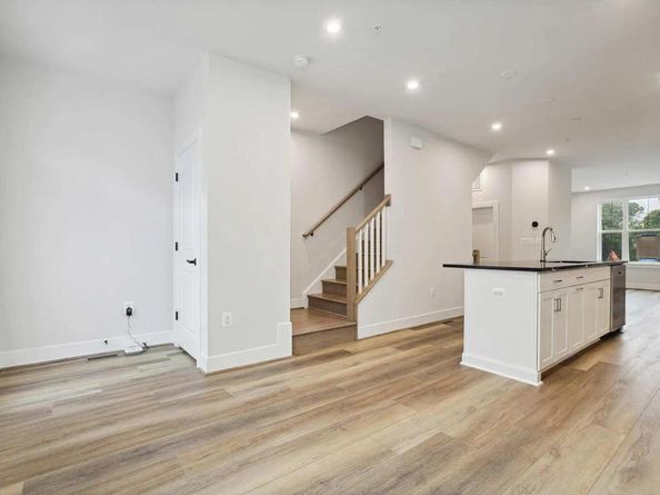 466 Altezza Drive NE, Washington DC 20017