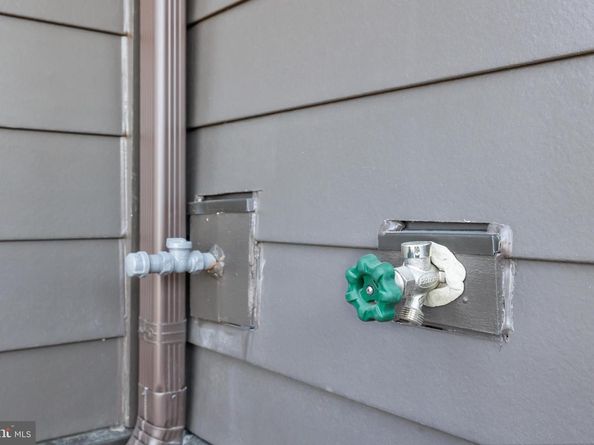 2605 Fall Line Street, Alexandria VA 22301