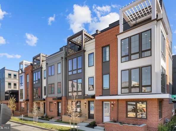 2605 Fall Line Street, Alexandria VA 22301