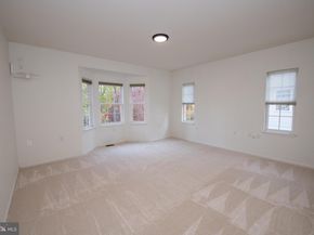 625 N Settlers Circle, Warrington PA 18976