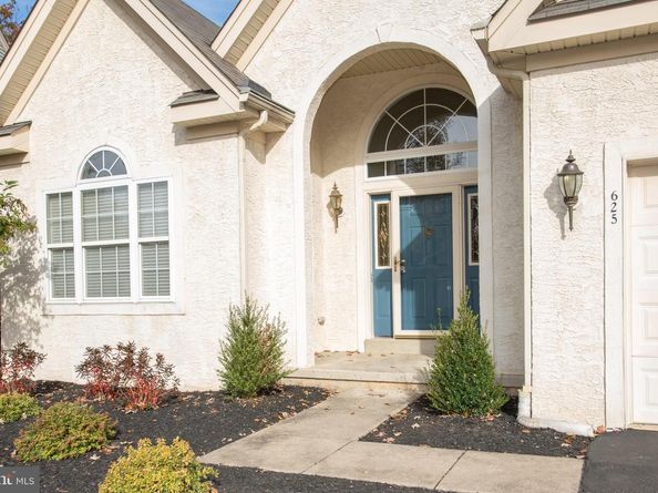 625 N Settlers Circle, Warrington PA 18976