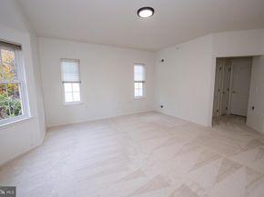 625 N Settlers Circle, Warrington PA 18976