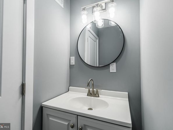 826 N Preston Street, Philadelphia PA 19104