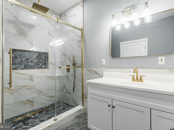 826 N Preston Street, Philadelphia PA 19104