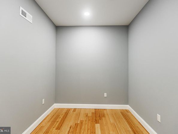 826 N Preston Street, Philadelphia PA 19104