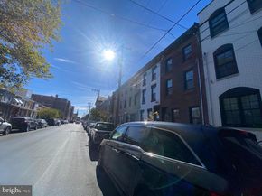 2007 E Cumberland Street, Philadelphia PA 19125