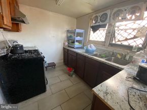 2007 E Cumberland Street, Philadelphia PA 19125