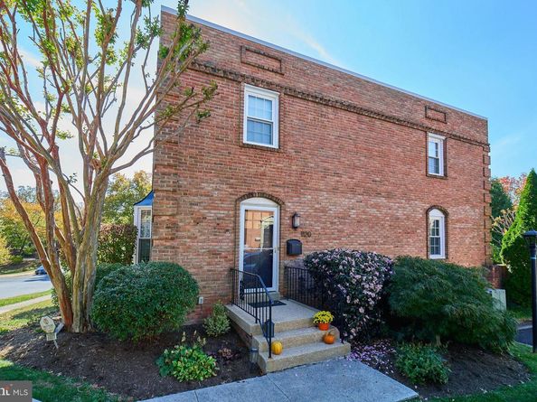 1120 Kensington Road, Mclean VA 22101