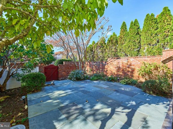 1120 Kensington Road, Mclean VA 22101