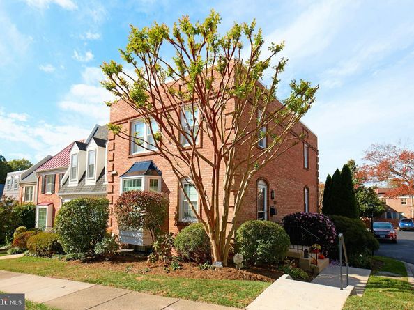 1120 Kensington Road, Mclean VA 22101