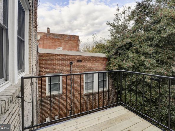 220 13TH Street SE 24, Washington DC 20003