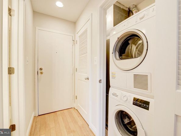 220 13TH Street SE 24, Washington DC 20003