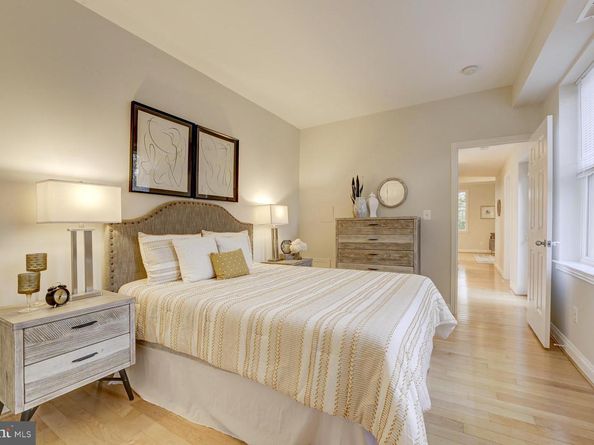 220 13TH Street SE 24, Washington DC 20003