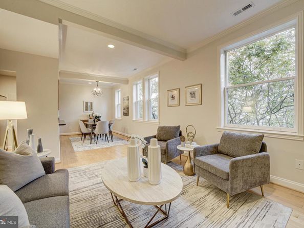 220 13TH Street SE 24, Washington DC 20003