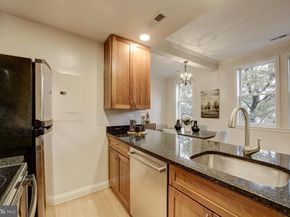 220 13TH Street SE 24, Washington DC 20003