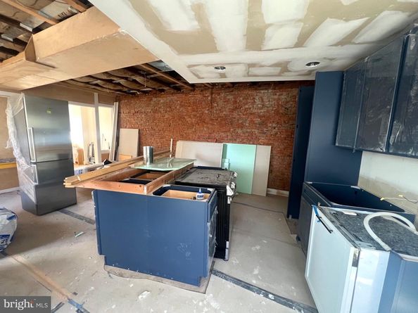 2361 E Susquehanna Avenue, Philadelphia PA 19125