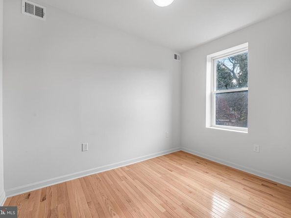 177 V Street NE, Washington DC 20002