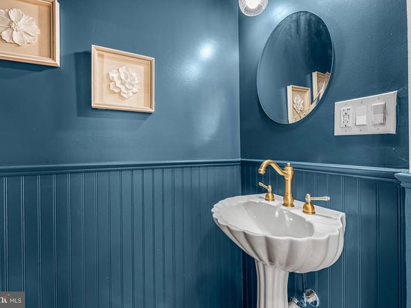 177 V Street NE, Washington DC 20002