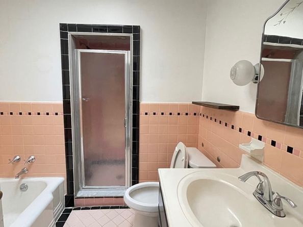 3307 Sheffield, Philadelphia PA 19136