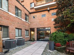 200 Lombard Street 703, Philadelphia PA 19147