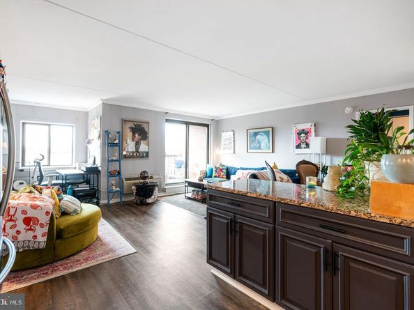 200 Lombard Street 703, Philadelphia PA 19147