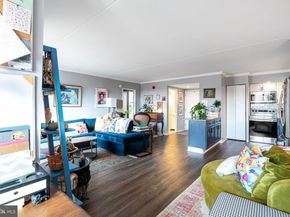 200 Lombard Street 703, Philadelphia PA 19147