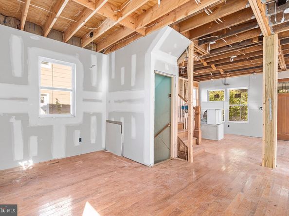 6210 8TH Street NW, Washington DC 20011