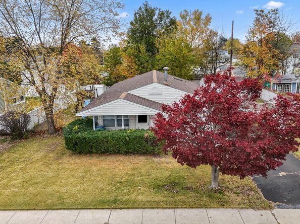 14 Dewberry Lane, Levittown PA 19055