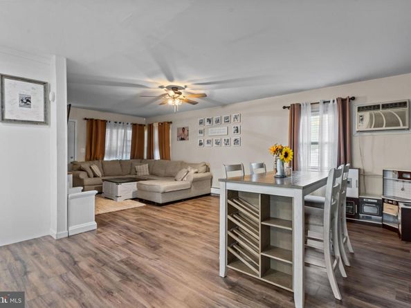 14 Dewberry Lane, Levittown PA 19055