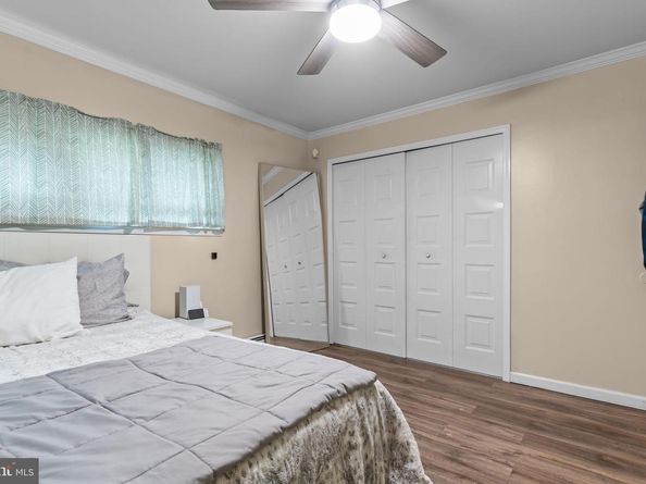 14 Dewberry Lane, Levittown PA 19055