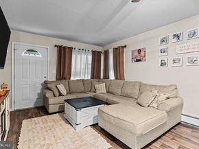 14 Dewberry Lane, Levittown PA 19055