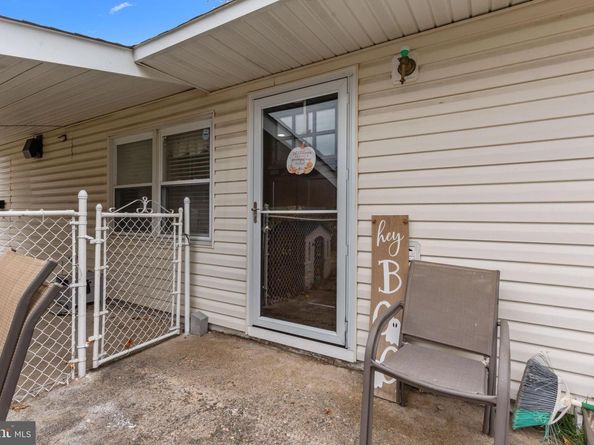 14 Dewberry Lane, Levittown PA 19055