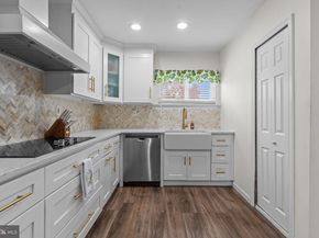 14 Dewberry Lane, Levittown PA 19055