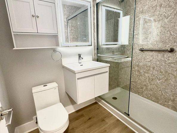 212 Park Terrace Court SE 72, Vienna VA 22180