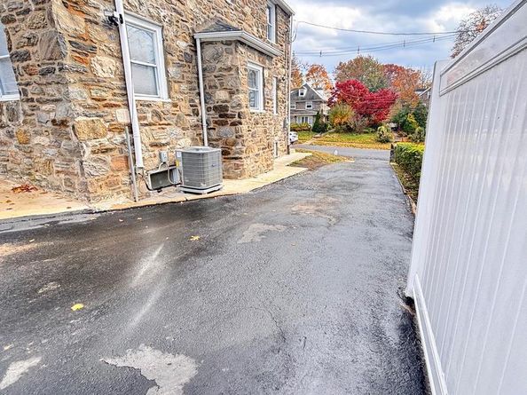 5011 Woodbine Avenue, Philadelphia PA 19131